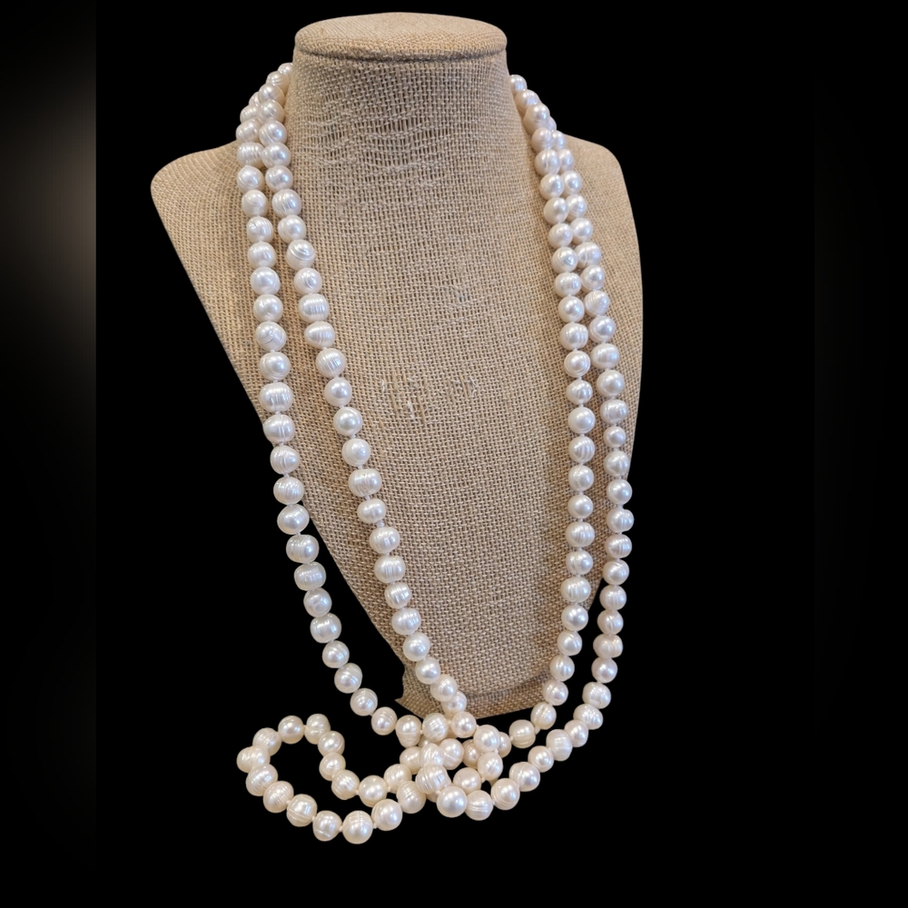 Elegant White Cultured Pearl Necklace